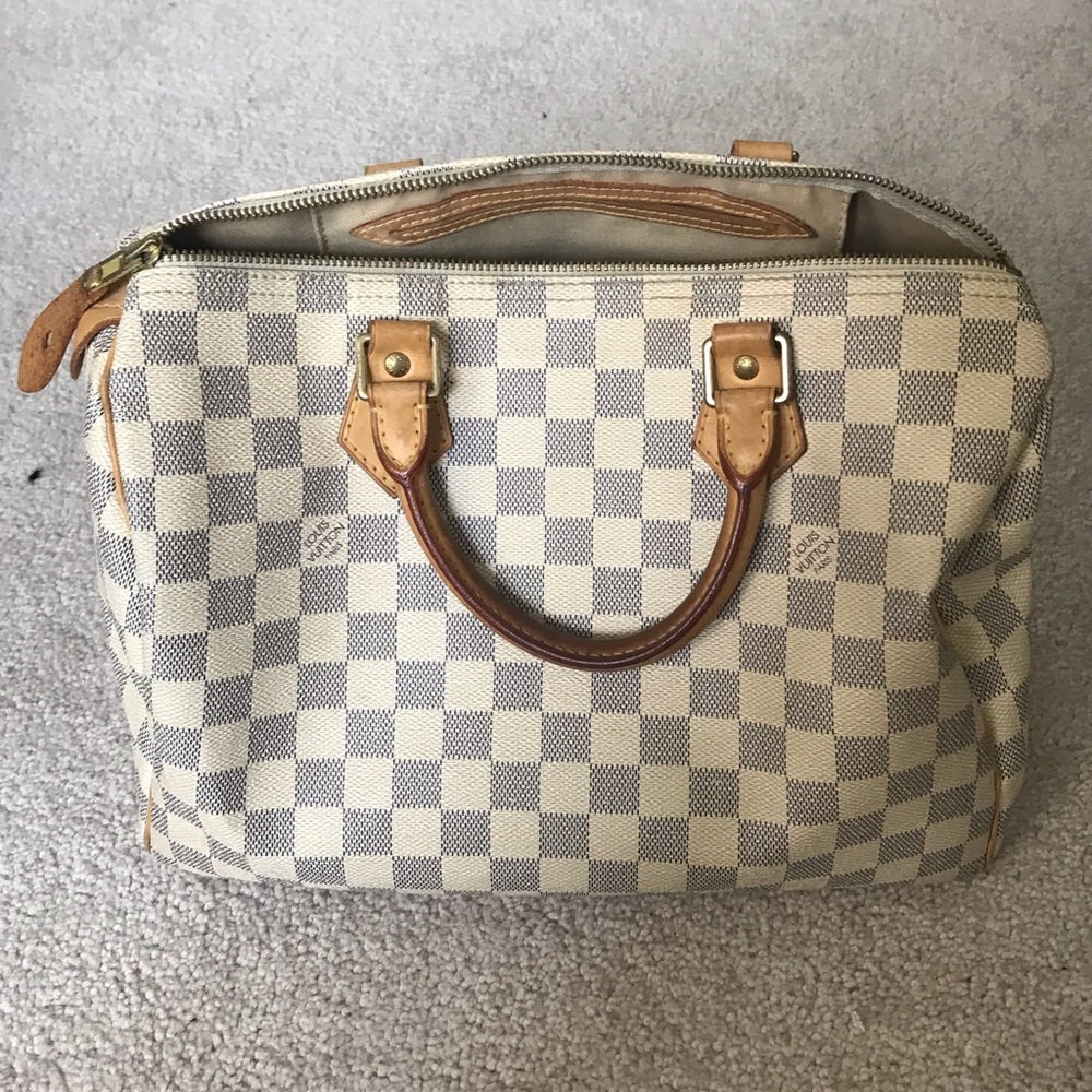 Louis Vuitton Speedy